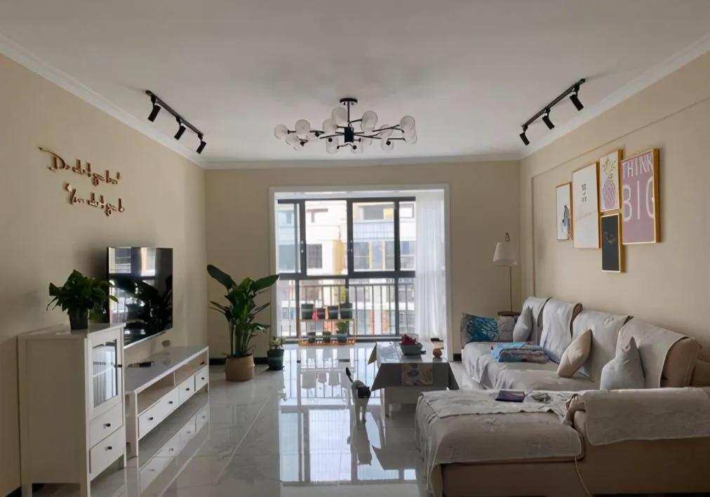 全屋不吊顶只走石膏线，完工实景比效果图还好看