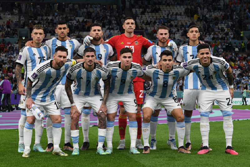 底线1-0=夺冠！阿根廷首发曝光：梅西领衔，摆5后卫，天使将替补