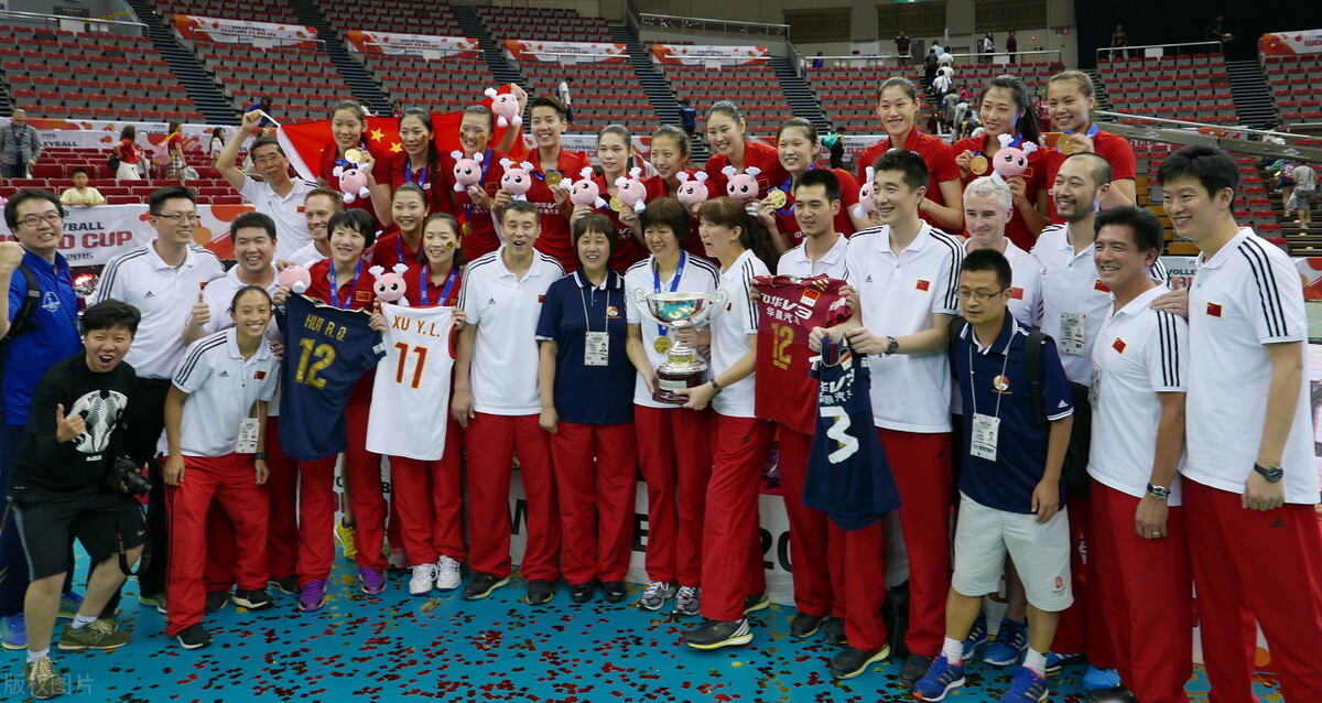 郎平执教中国女排夺冠7周年！世界杯改革，下一个冠军要等到何时
