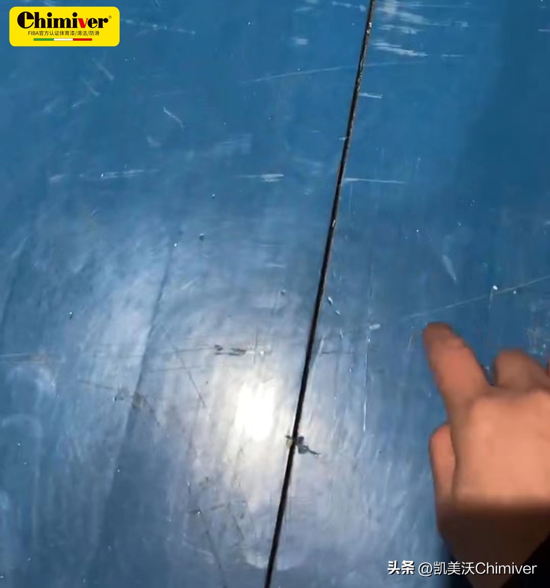 湖北武汉市男篮世界杯球馆改造（旧篮球场馆的改头换面新魔法！武汉Inheart体育木地板翻新施工）