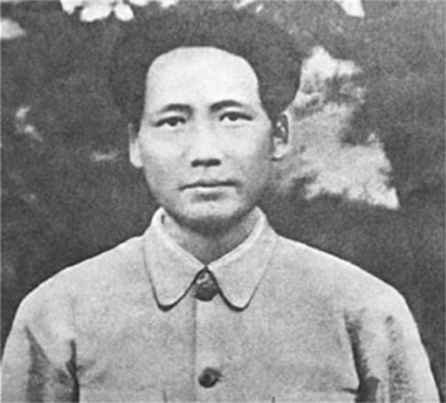 个个都能翻江倒海，毛泽东用什么镇住十大元帅？