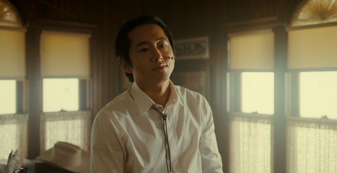 继《逃出绝命镇》《我们》之后，鬼才导演又带来了一部恐怖新片