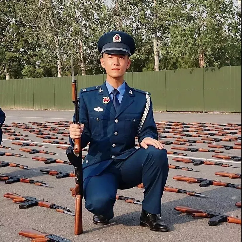执行重大任务！这7位“学霸军人”来自北京同所名校！