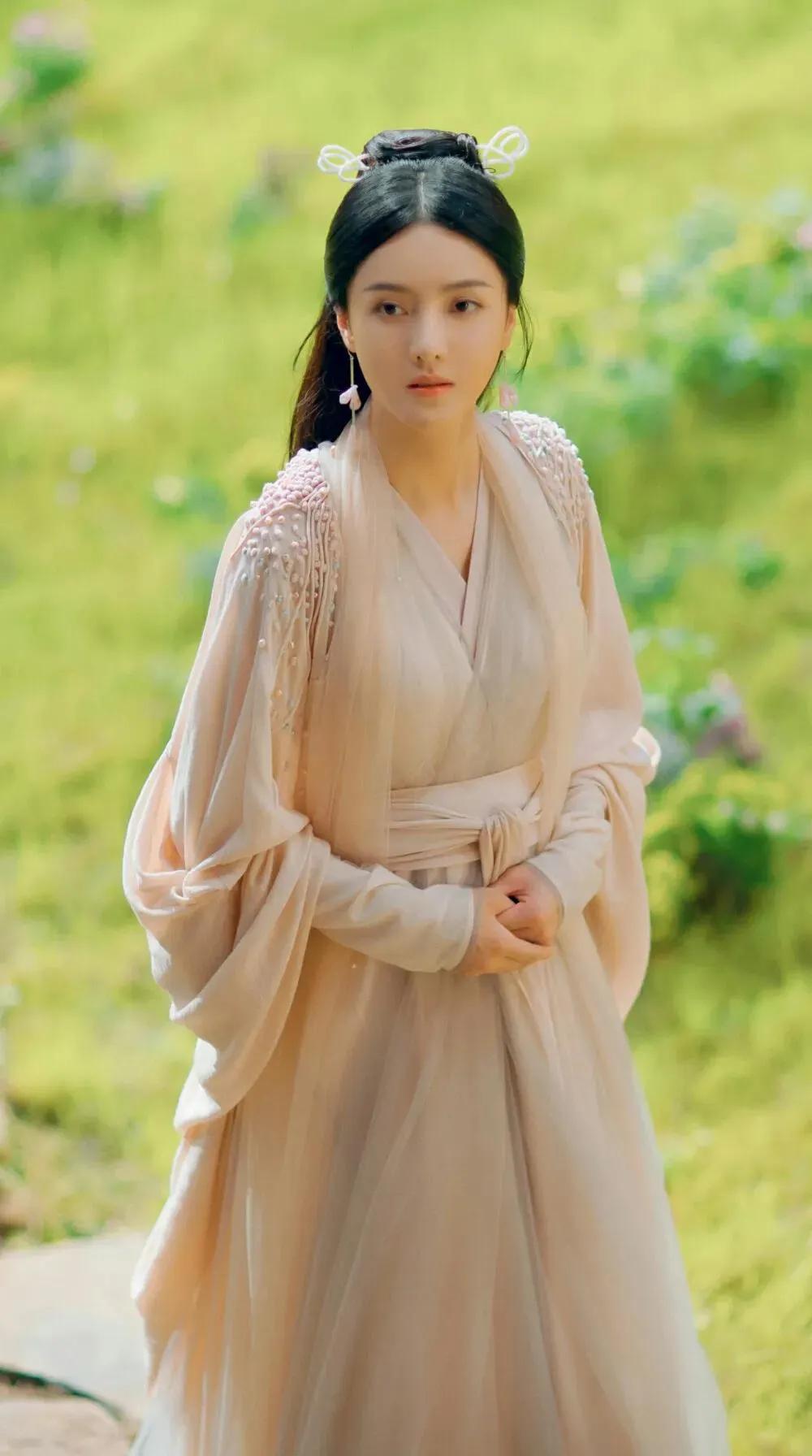 张芷溪古装图集