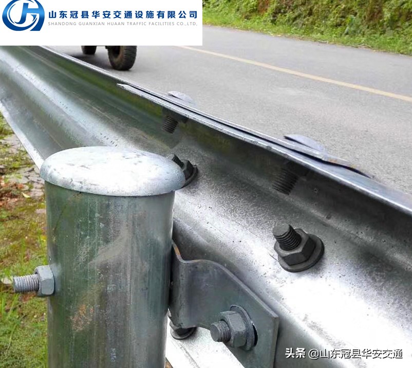 公路护栏：哪种连接方式的波形护栏防撞效果更好？