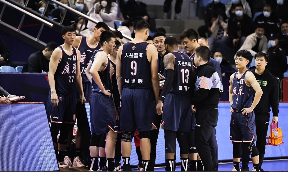 cba中午比賽為什么取消（害人害己！中午11點CBA取消2場大賽，心疼廣廈吉林，都被廣東坑了）