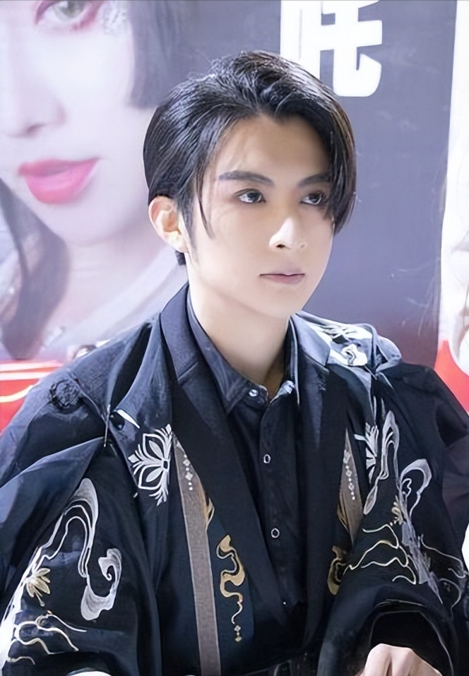 16岁被骂疯子，33岁扮演“敦煌菩萨”火到国外，李孟羲经历了什么