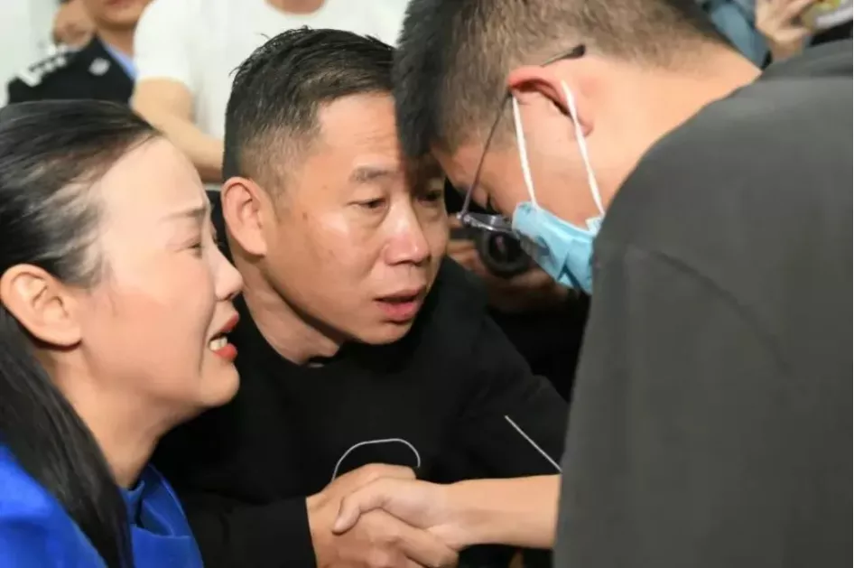 孙海洋的孩子决定回家!“14年的噩梦,终于醒了”