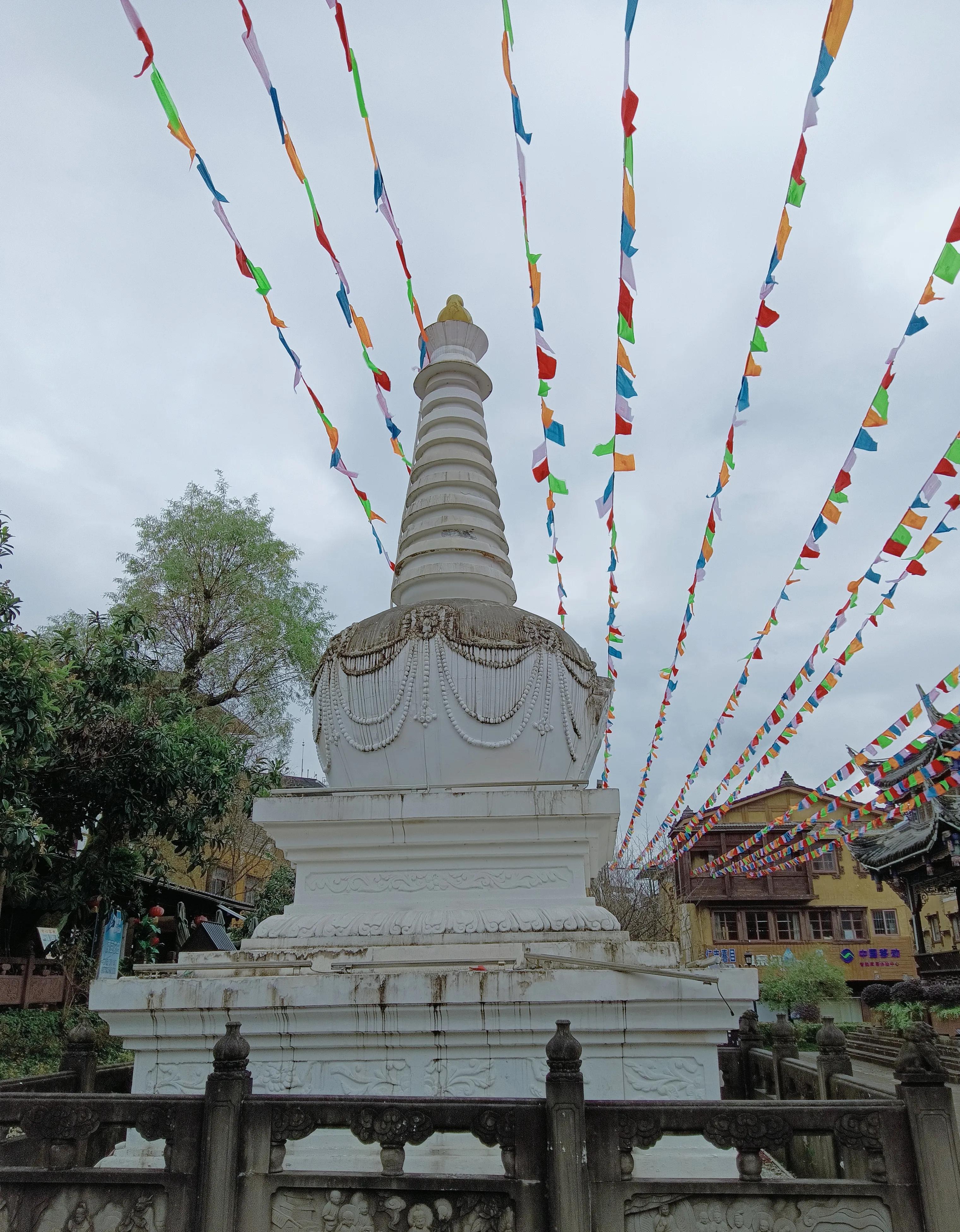 都江堰南桥老街(胜地寻踪：民族地区的一个古镇，原来是都江堰的一个乡（多图）)