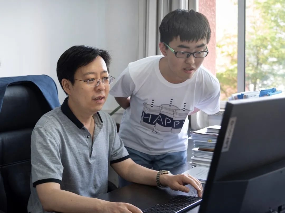 谢谢你们，亲爱的导师们！