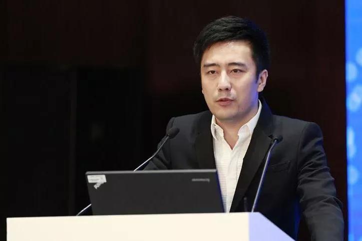 为自家产品代言的5位老板，有人身价上千亿