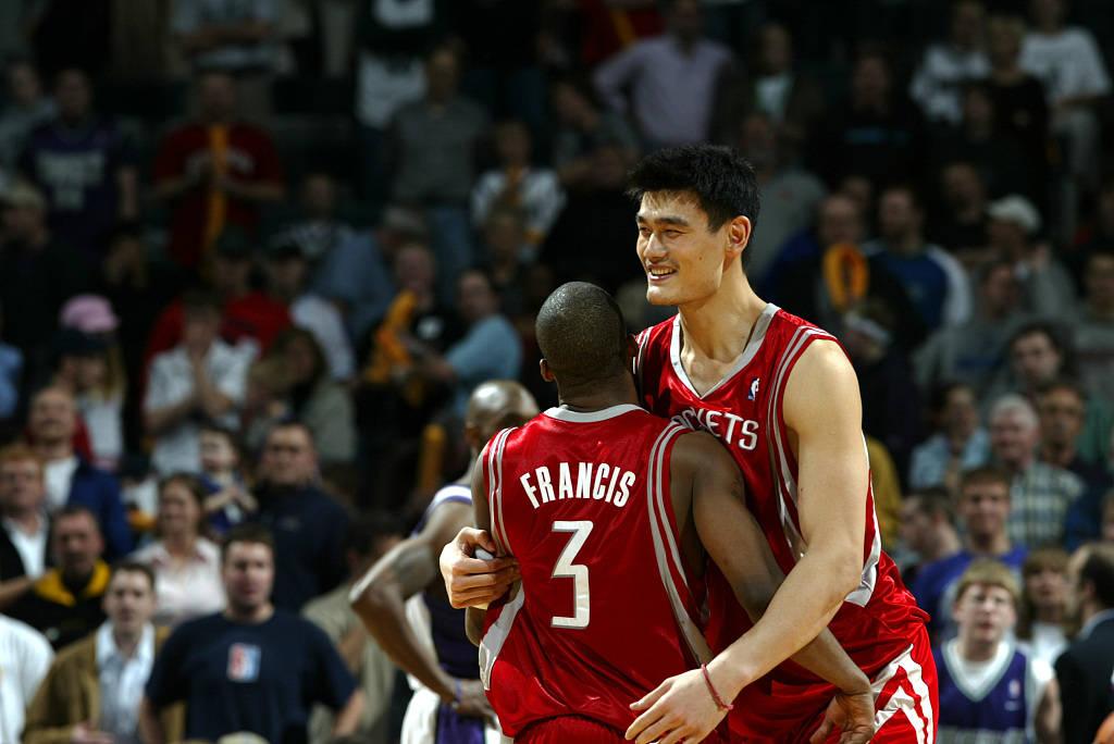 nba的黃種人球員有哪些（深度分析！同為東亞黃種人，中國(guó)能出姚明，卻出不了渡邊雄太）