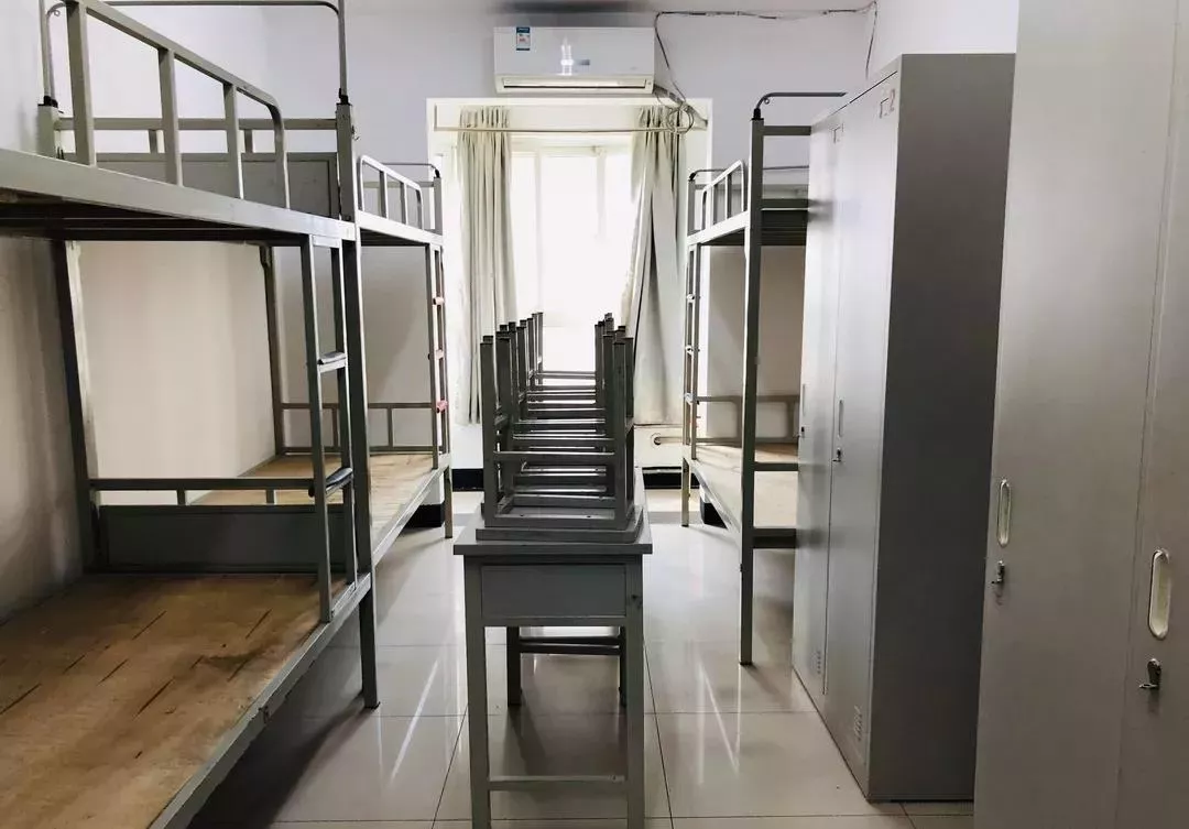 中国大学宿舍十大等级,你住在第几级?看到第3个我酸了...