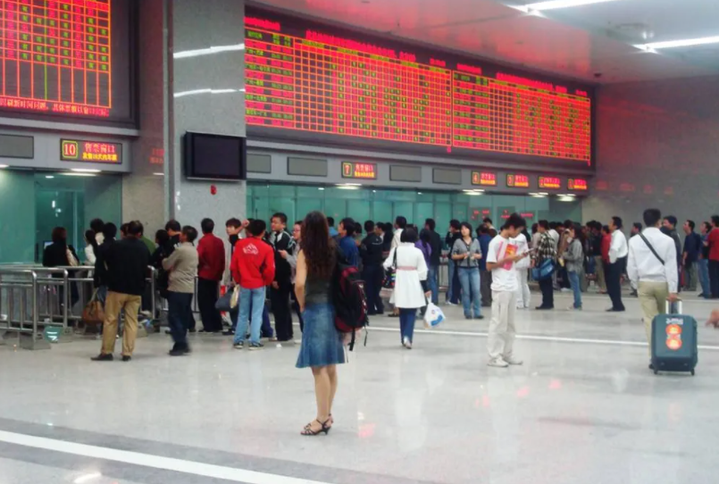 社会学家提出建议：男生尽量在大学找到对象，听完原因恍然大悟