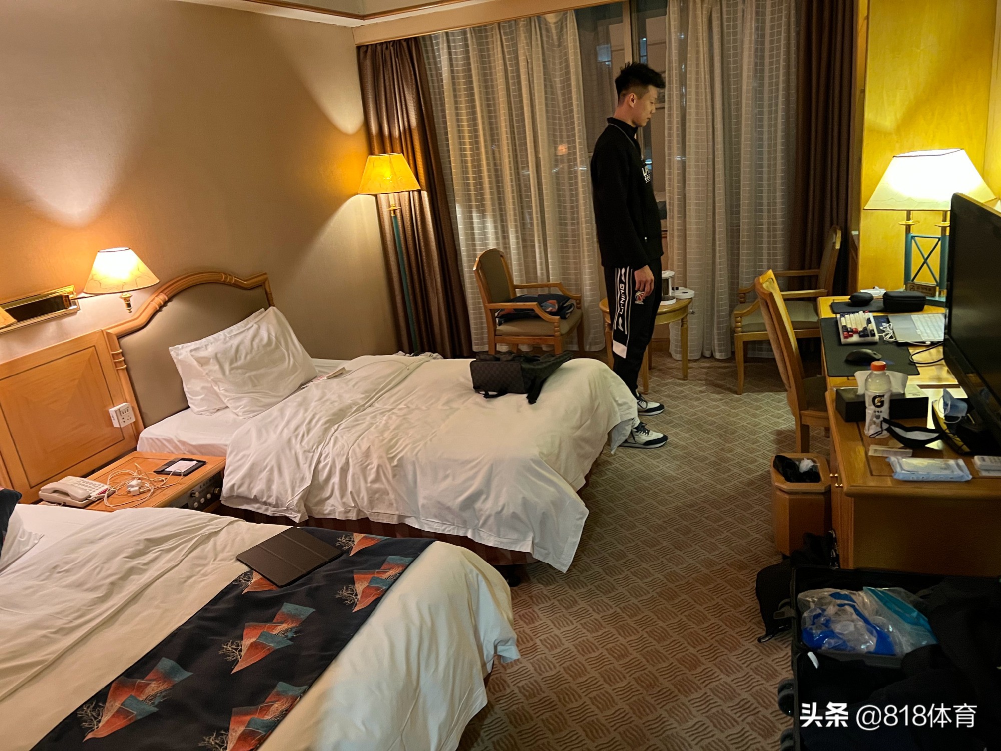 cba球员一般住哪里（心酸!辽篮入住长春四星级酒店,2米大个2人1间,赵继伟：无话可说了）