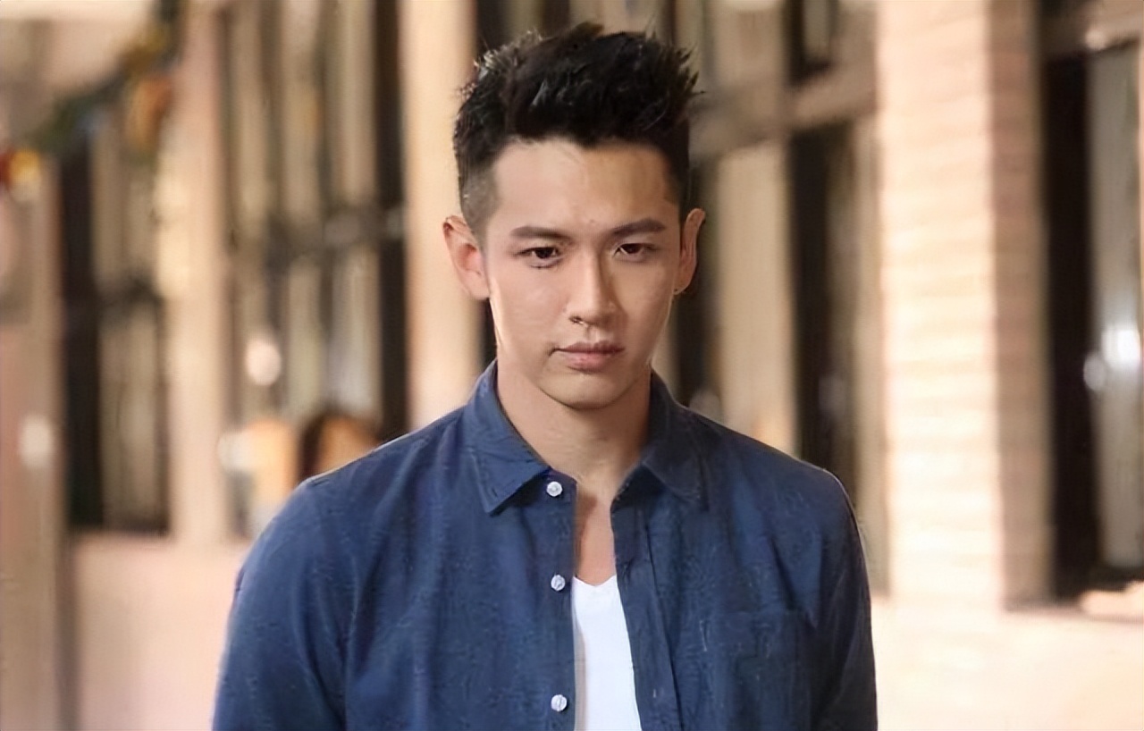 柯震东复出拿影帝，谁还记得剥皮拆骨45小时，全家烧死的缉毒警察