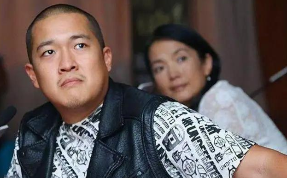 处罚来了，这些哀悼安子的明星，社交账号被禁言，大快人心