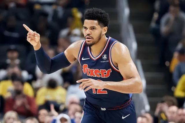 nba球員有哪些數(shù)據(jù)不突出（一塌糊涂！本賽季發(fā)揮最糟糕的十位球員，湯普森實力下滑嚴重）