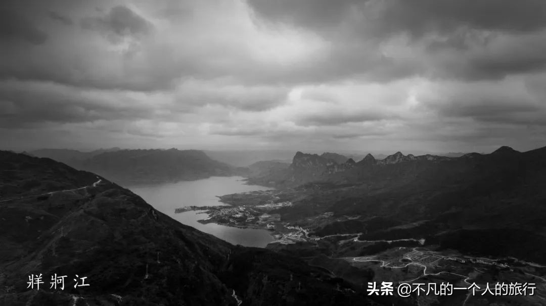 它是中国唯一凉都，空调都是摆设，超过30度有警报