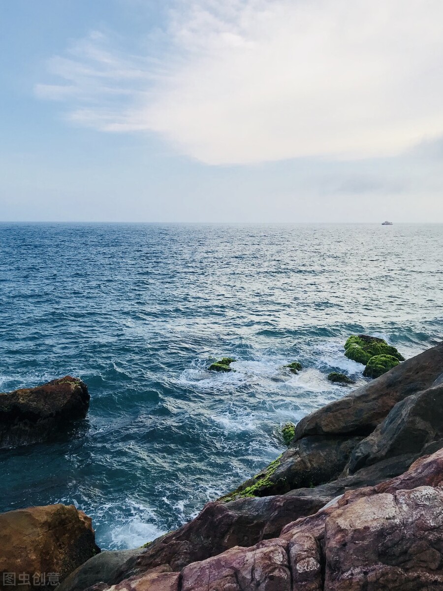 漂亮的大海高清图片大全。海边唯美风景。蓝天大海风光，美丽治愈