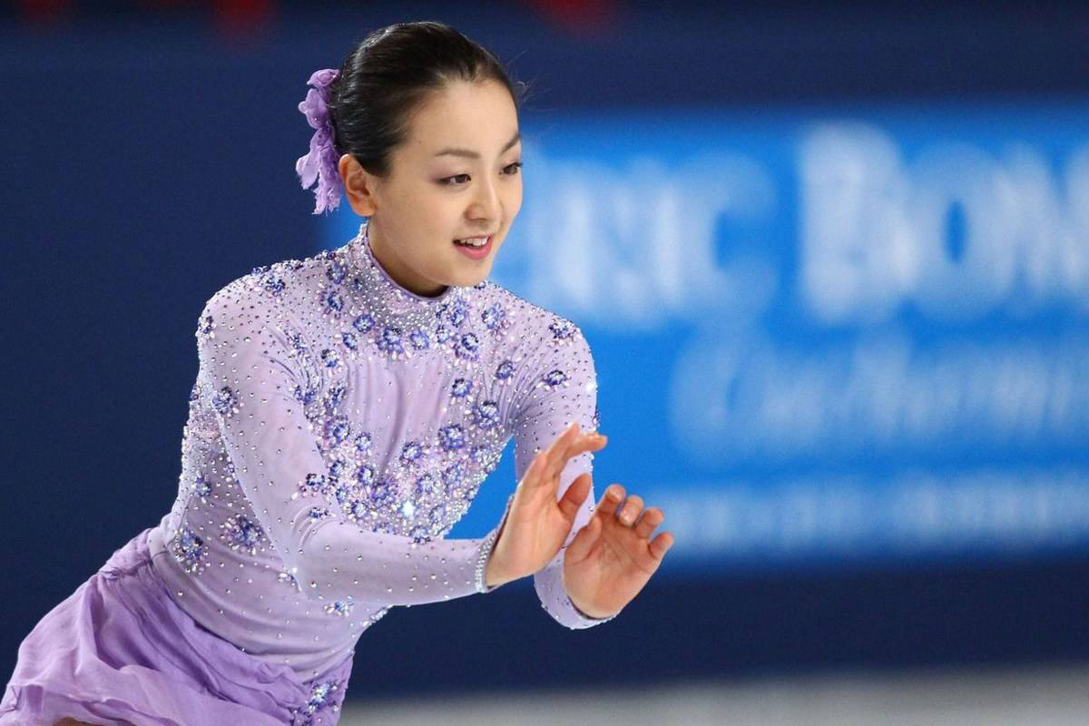 日本花滑女神摔倒(冰上舞者“花滑天后”浅田真央，从跌倒女神到日本国民女神故事)