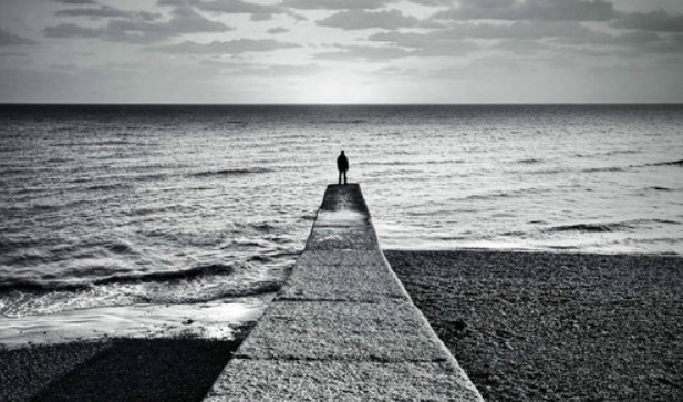 01作家马德说:"忍受孤独是可怕的.