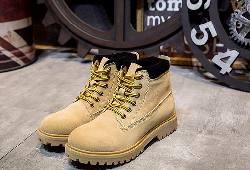 绒面马丁靴可以水洗吗，马丁靴买小了挤脚怎么办