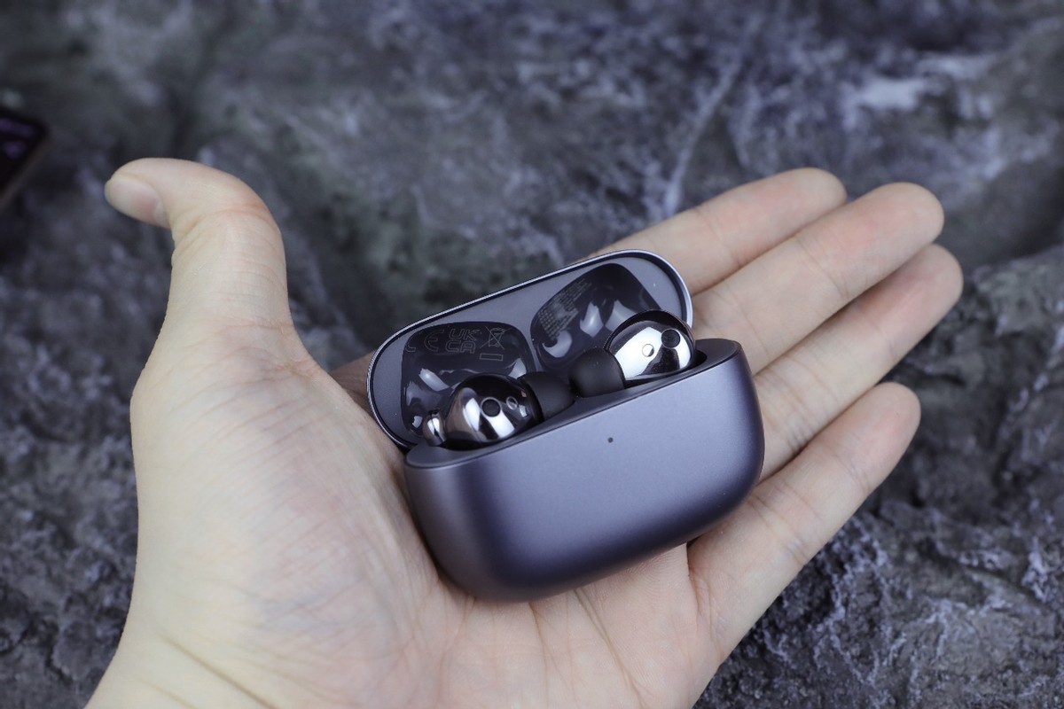 能測溫的耳機你見過嗎？Earbuds 3 Pro智能測溫降噪耳機