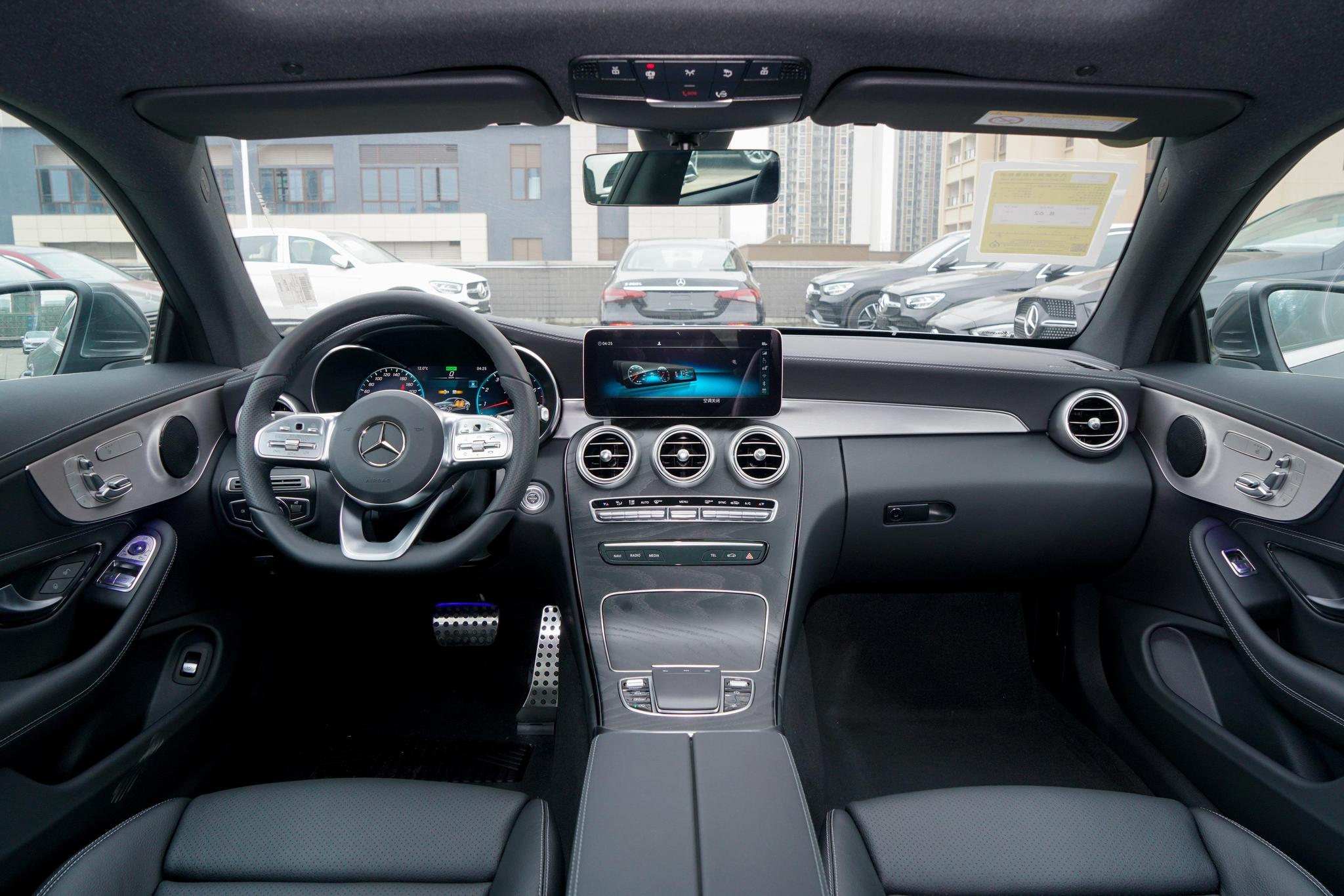 奔驰进口c260轿跑(零百加速8) - 四帝国车市