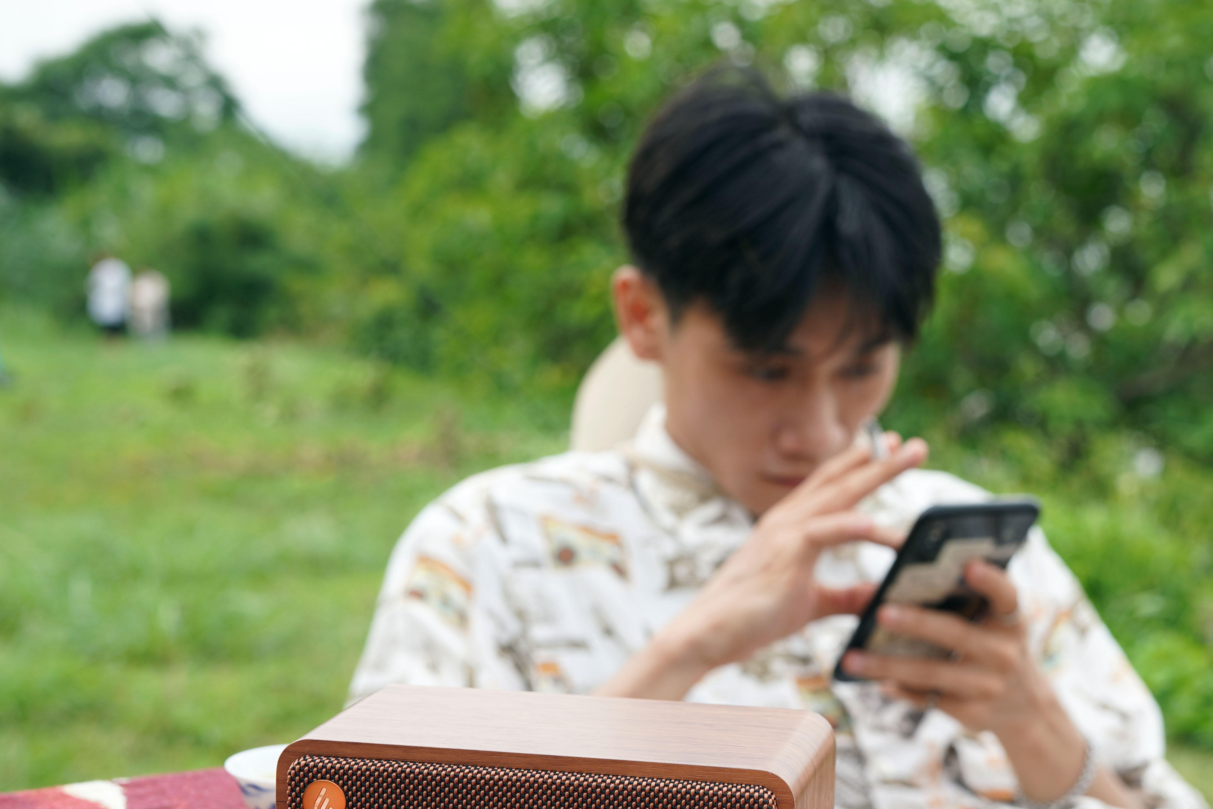 听说户外露营与复古音箱更搭？漫步者M230蓝牙音箱分享