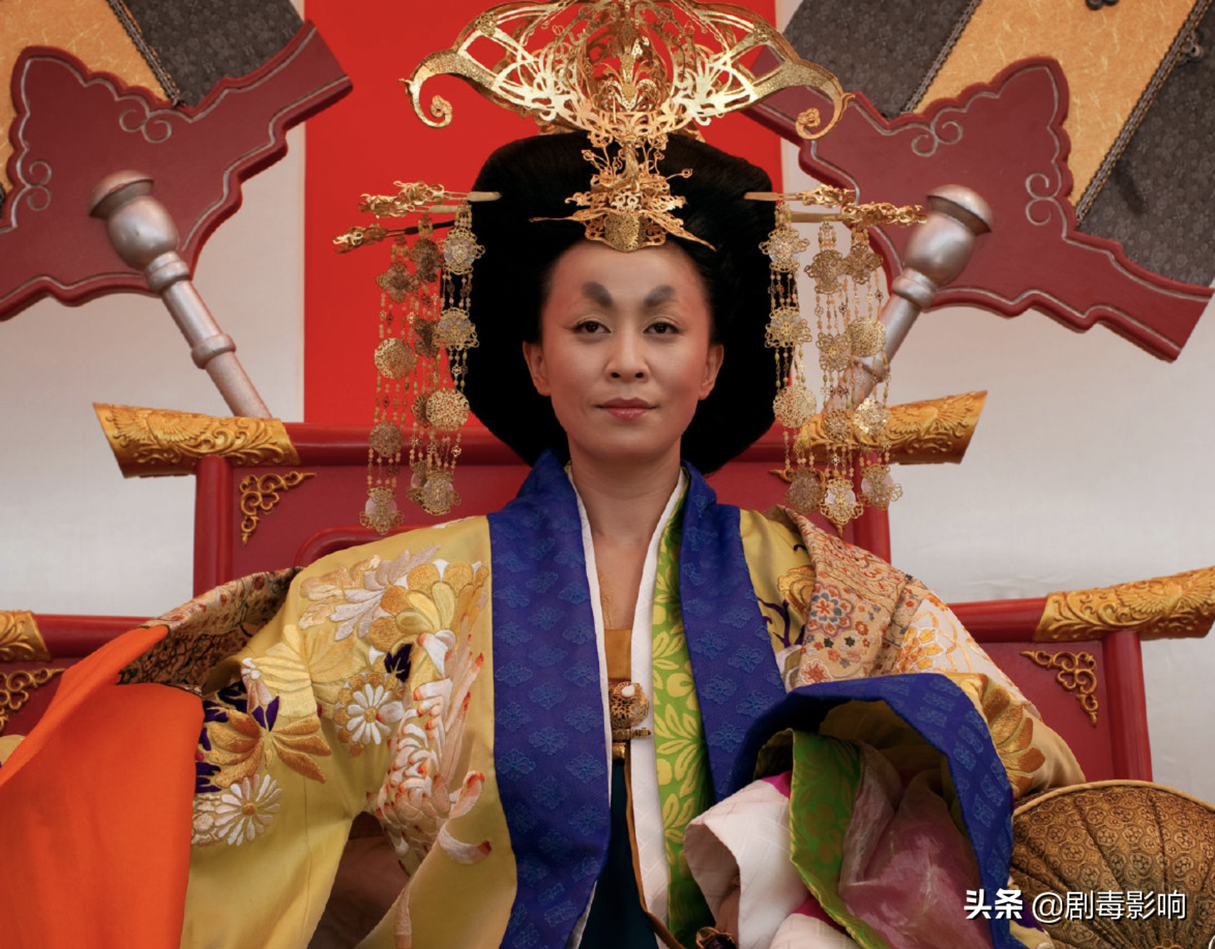 刘嘉玲影后(咏梅像“贞子”，刘嘉玲像“妖怪”，如此审美影后也招架不住)