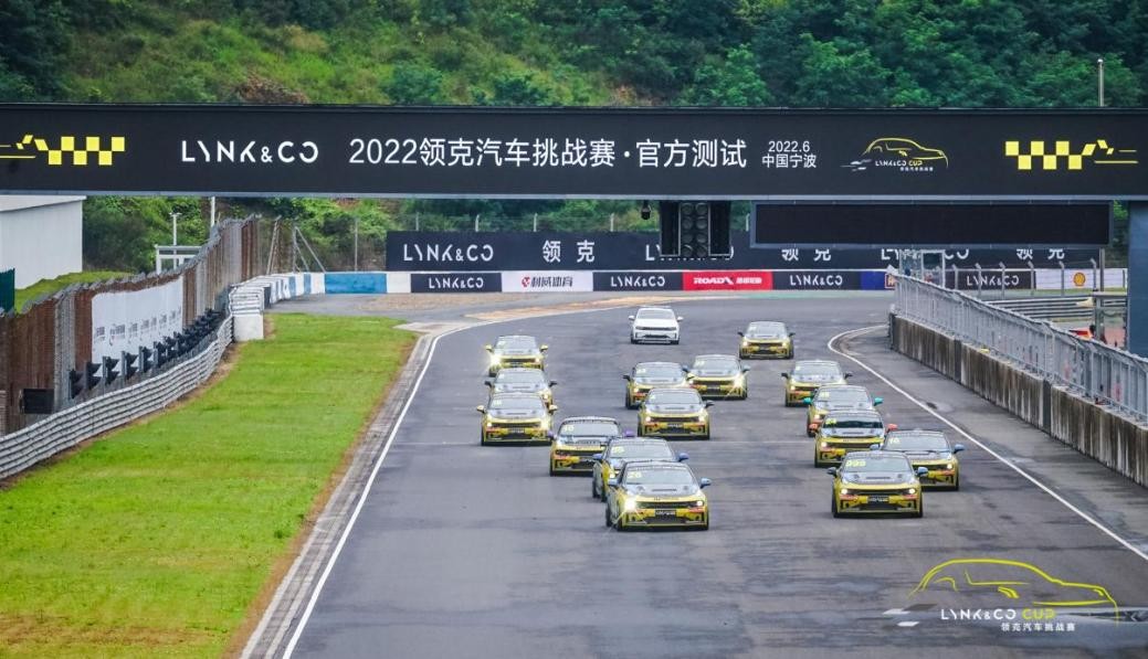 2022WTCR匈牙利站 全程激战赛况惊险 领克车队续写传奇 斩获1冠1亚