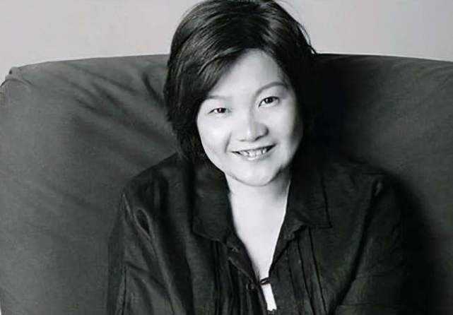 “京圈痞女”洪晃：因一辆车怒甩陈凯歌，4婚3离后终获幸福