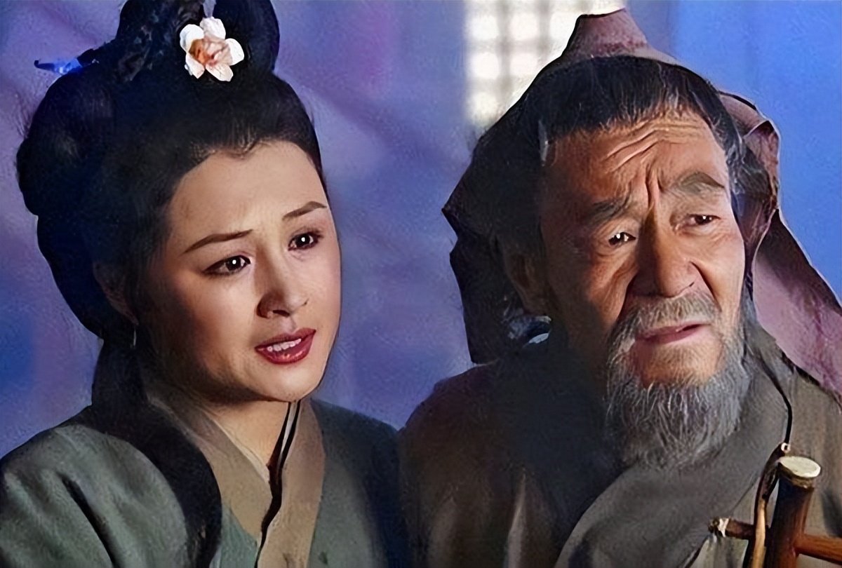 之后《西游记后传》"陈五真"一角,于月仙更是把妖娆妩媚演绎到了极致