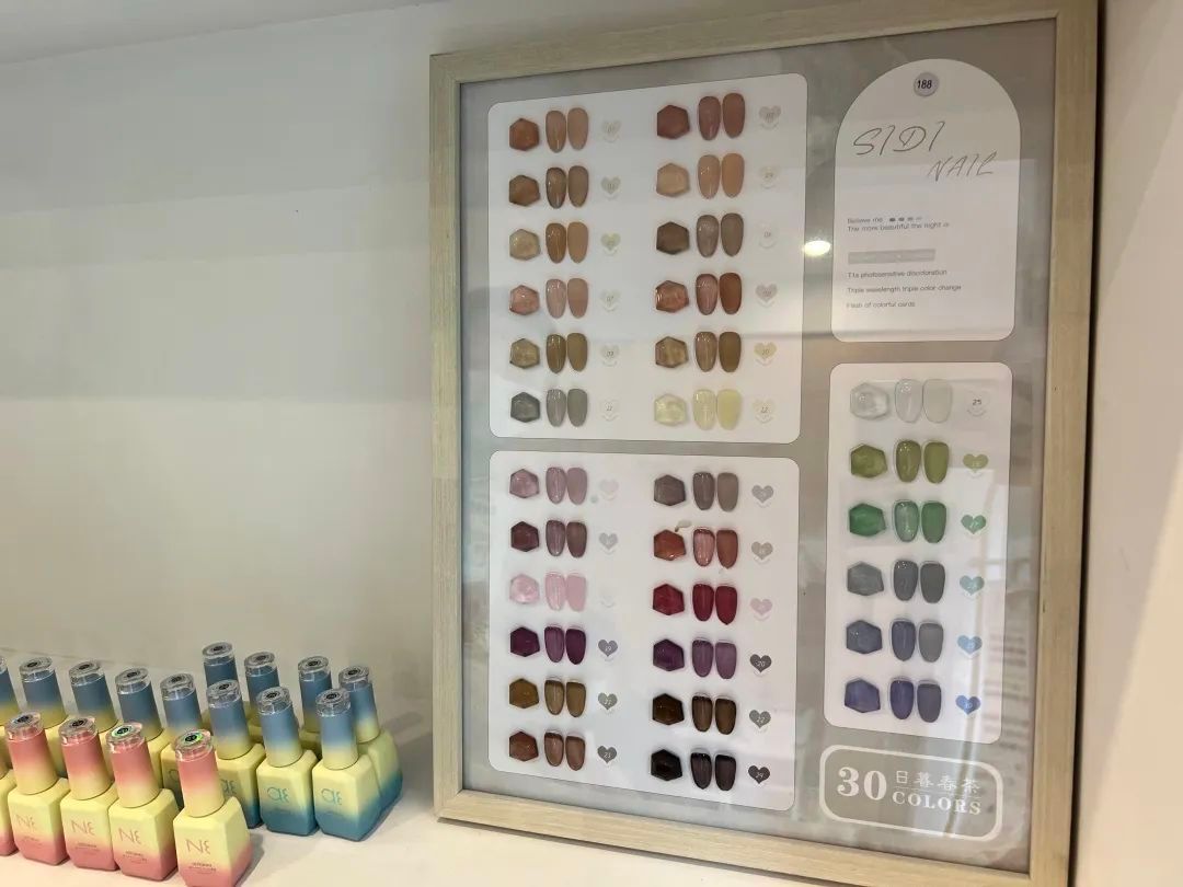 在大学路走走逛逛，尽享“浪漫周末”