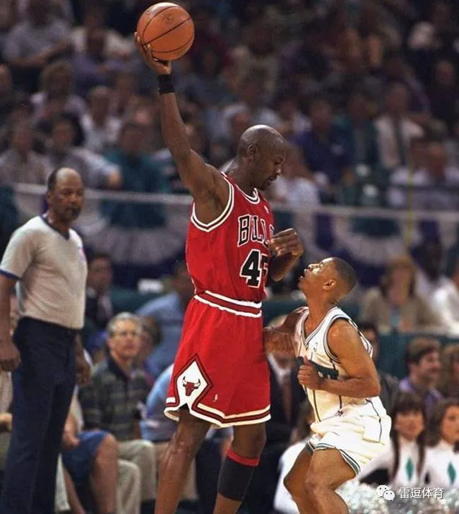 哪些nba矮个子的篮球明星（NBA历史最矮的球员，身高仅1.6米，大帽尤因防守乔丹，他是谁？）