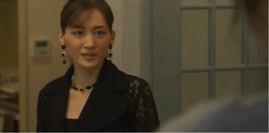 全岛国的“人间理想”——绫濑遥