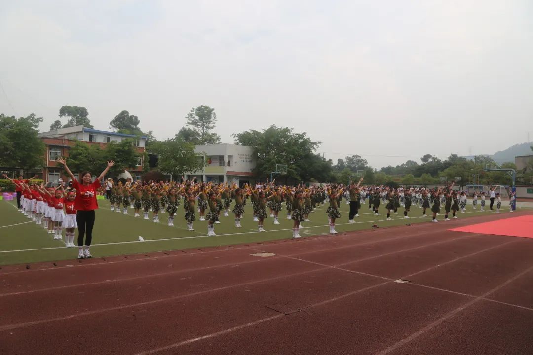 四川天府新区合江小学热烈庆祝“六一”国际儿童节