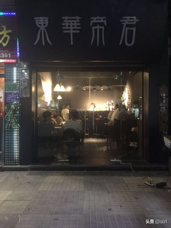 三个95后合伙投资12w开个小面馆日营业额不到400元，求大神拯救？