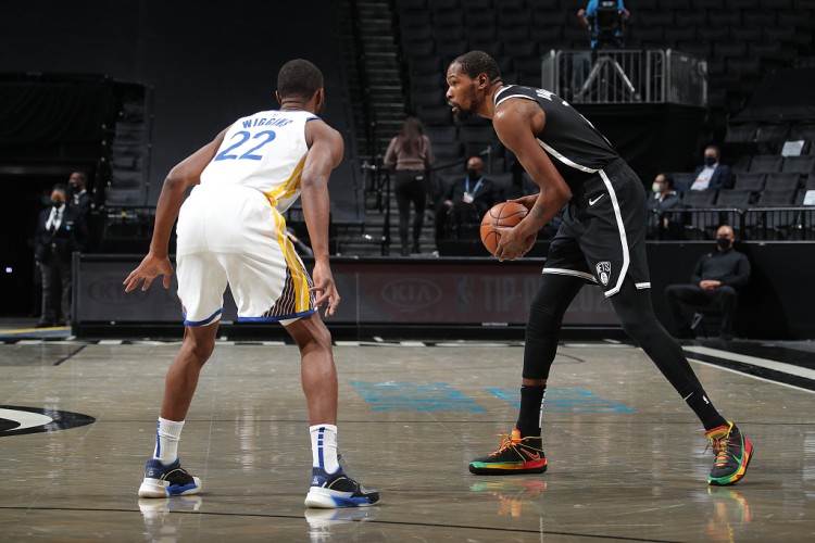 nba哪些号只有一个球员（湖人和勇士是模板！却都无法复制，23号只有一个，30号也只有一个）