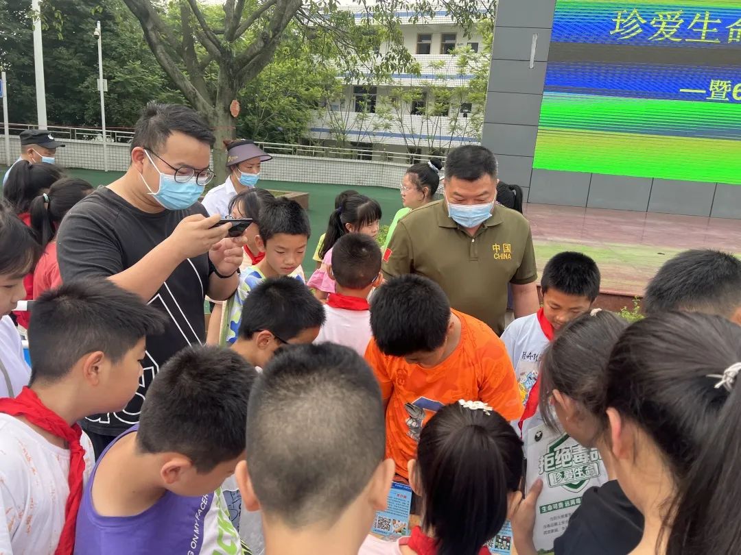 珍爱生命 拒绝毒品｜四川天府新区新兴小学开展禁毒宣传教育活动