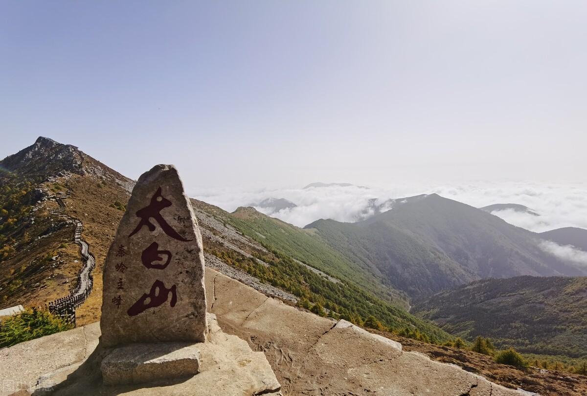 体育节怎么画参考图(我用中性笔绘制的太白山主题速写)