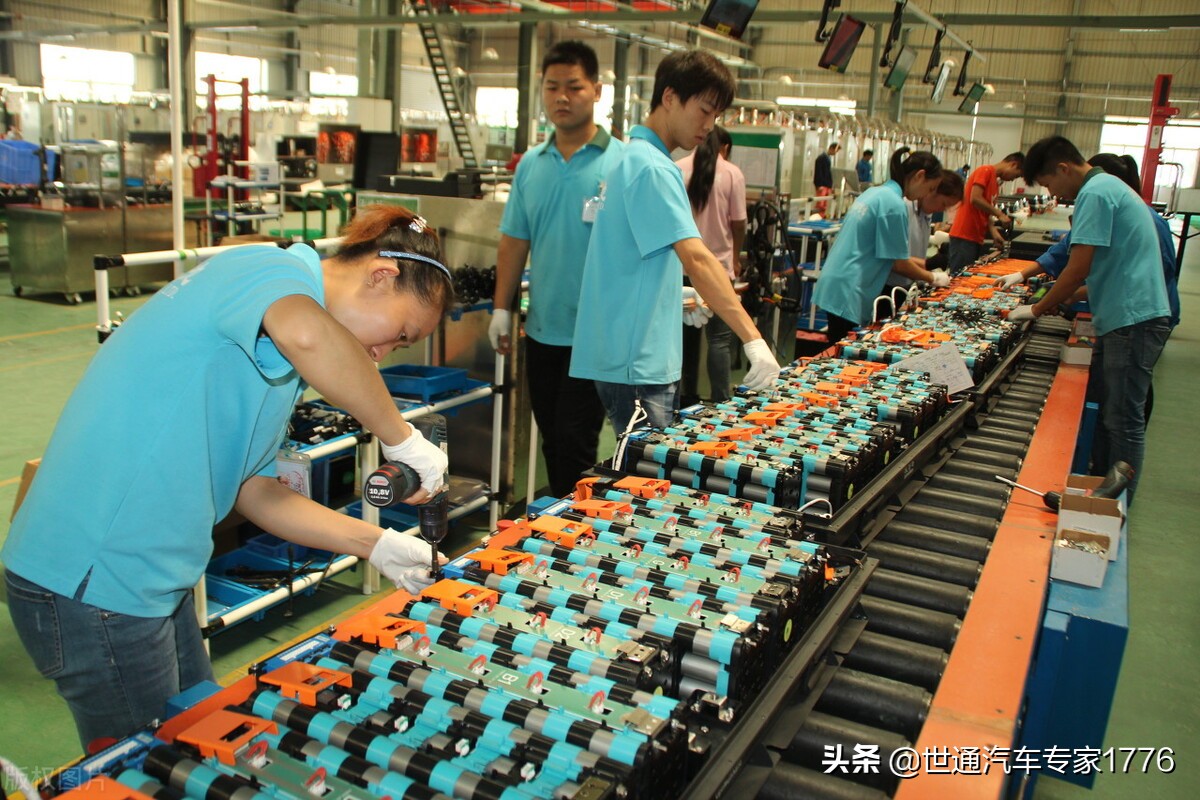 新能源汽车，是选择磷酸铁锂还是三元锂动力电池的好呢？