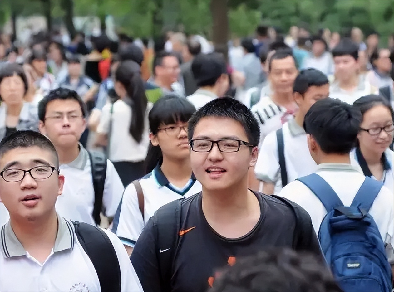 2022高校有“钱途”的专业，金融“实至名归”，会计越来越吃香