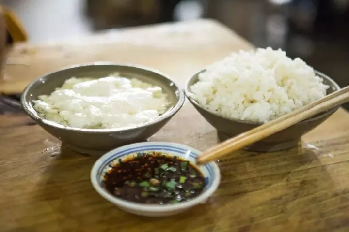 隔着千山万水，看完这篇，都能闻到家乡的味道...