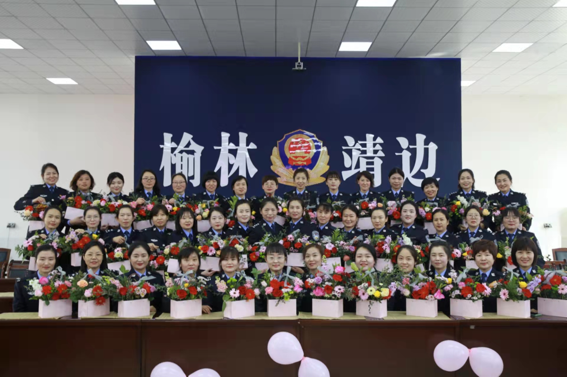 铿锵警花印初心 灼灼芳华绽警营——靖边县公安局开展庆祝“三八”妇女节系列活动
