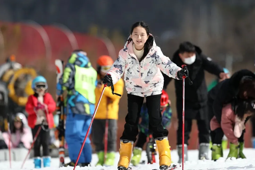 武汉有滑雪场吗(武汉周边竟然有这么多滑雪场！你去过吗？)