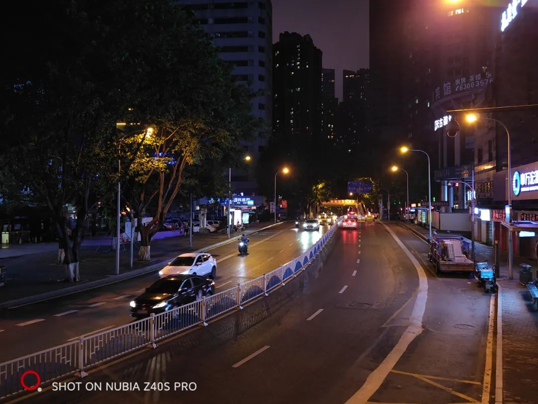 努比亚Z40S Pro测评：一款直屏爱好者应该关注的旗舰