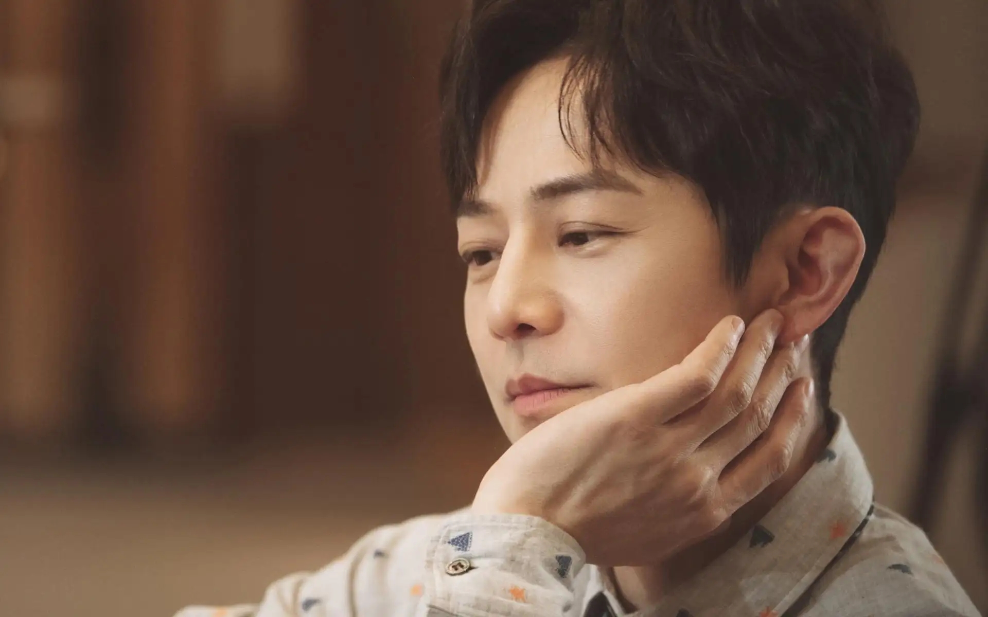 娱乐圈的冻龄男神，每个年轻时候都超帅，最老的已70多岁