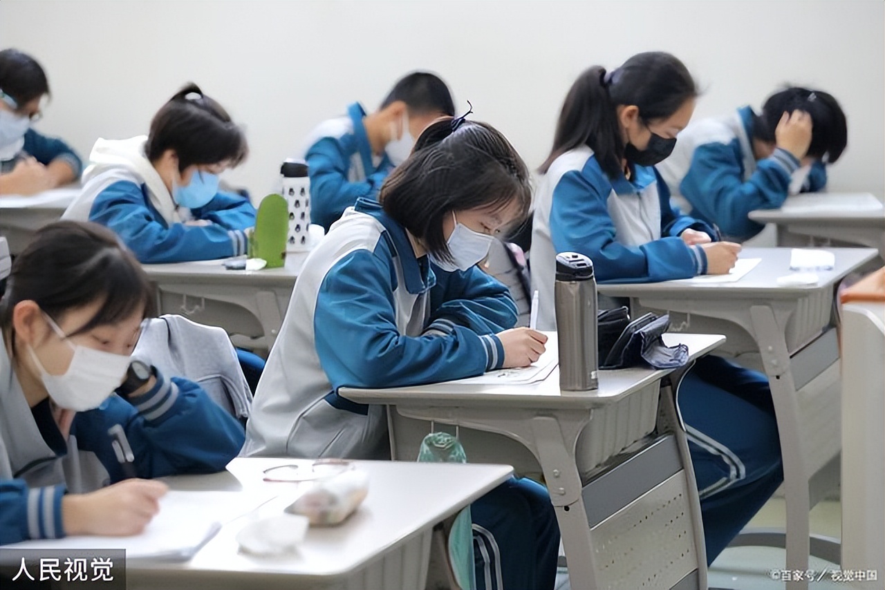 真厉害！广东省有56名学生保送清北，其中25名来自同一所中学